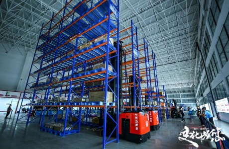 中力6.29多款新品首發(fā)，具身智能機(jī)器人首次亮相！