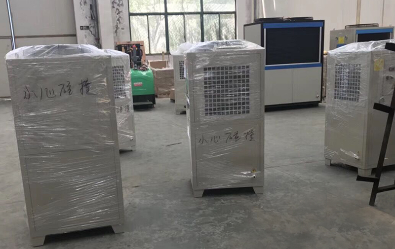 油冷機和冷水機該如何選擇？