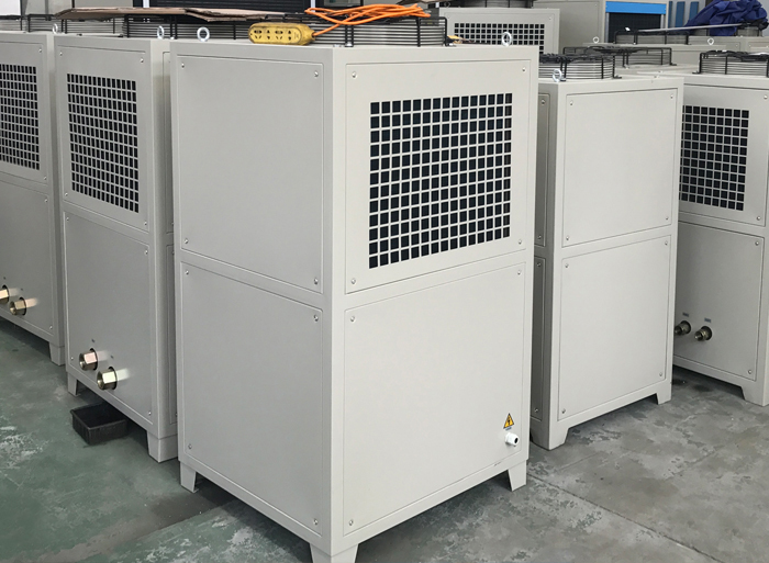 油冷機和水冷機該如何選擇？